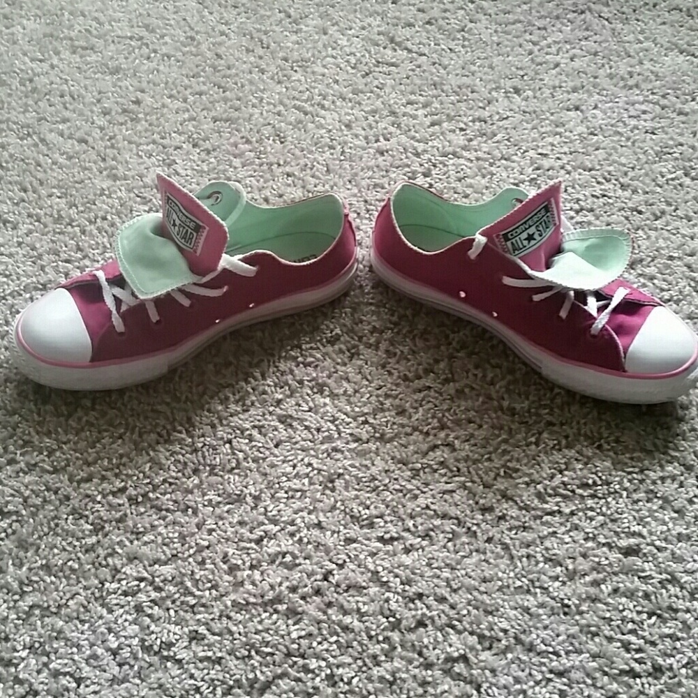 Hot pink/ green double tongue low top converse - Picture 2 of 7